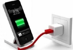 這8種最傷手機的充電方式你犯了嗎？